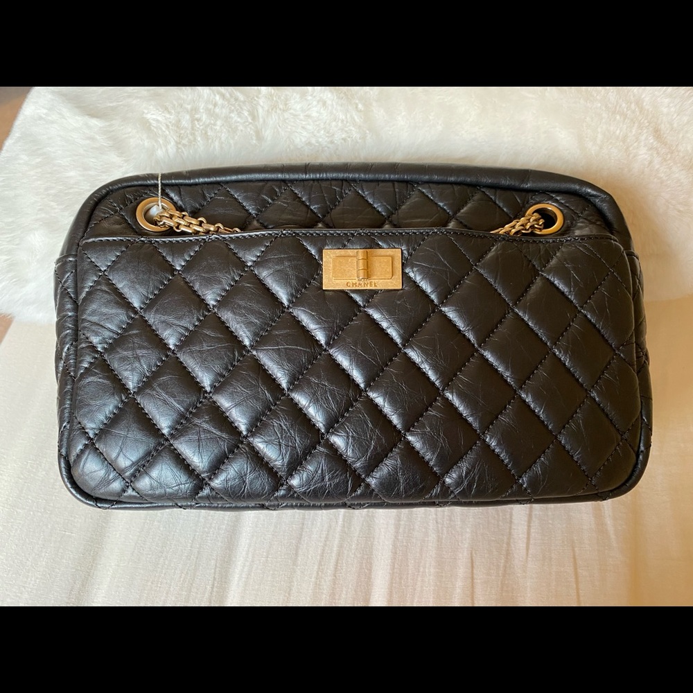 Chanel Black Classic 2.55 Reissue Camera Case Bag